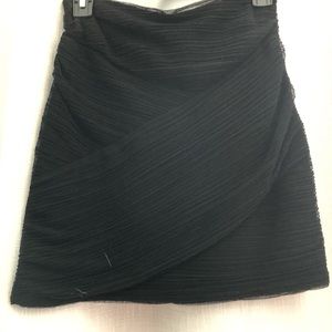 BCBGMAXAZRIA RUCHED SKIRT